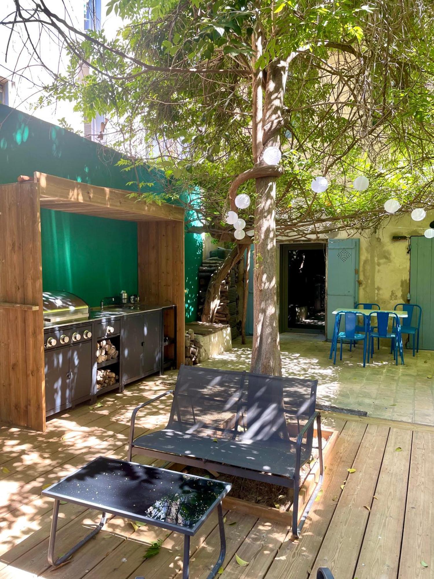 Grande Suite Sur Jardin Dans Montpellier Centre المظهر الخارجي الصورة
